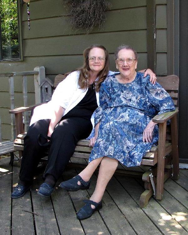 doris pauline.jpg (96882 bytes)
