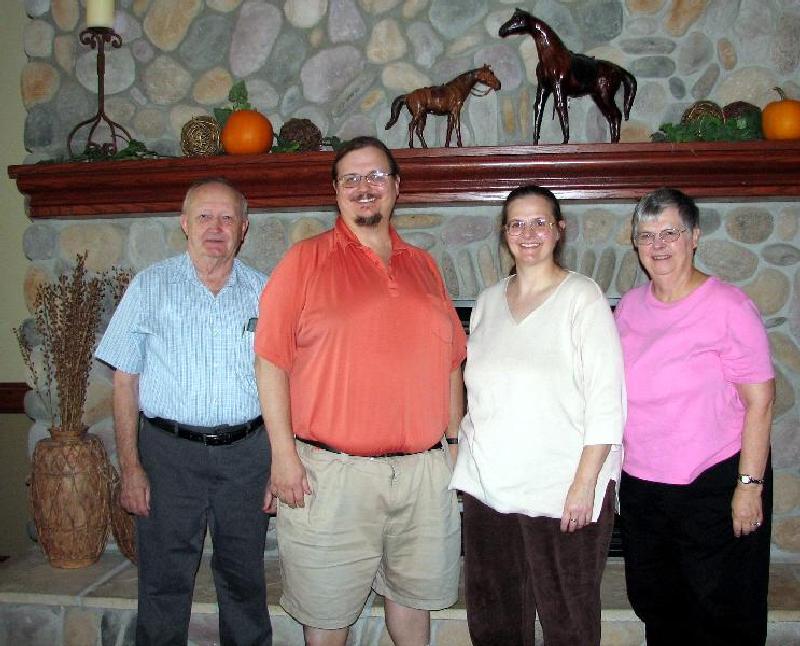 meleahpaulcarol.jpg (83370 bytes)