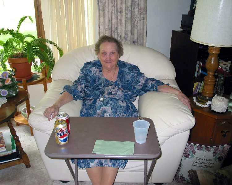 pauline.jpg (51726 bytes)