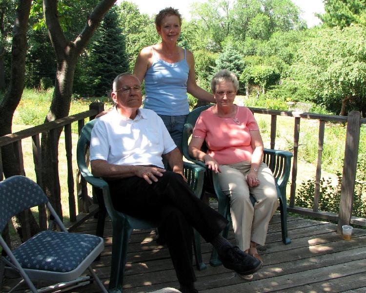 ron phil jody.jpg (116150 bytes)
